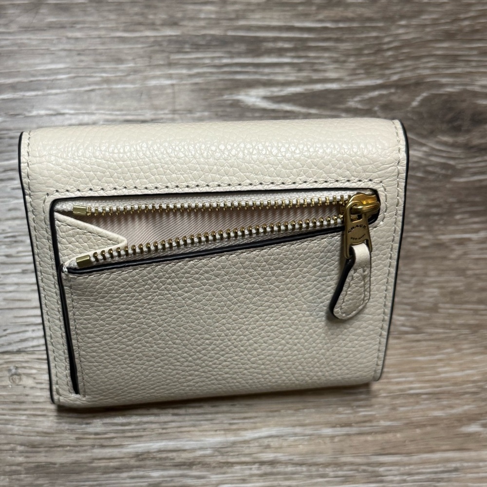 Coach Mila flap wallet - Picture 6 of 10
